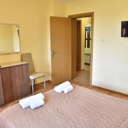 Paradise Apartment - Breathtaking View Veliko Tarnovo Exterior photo